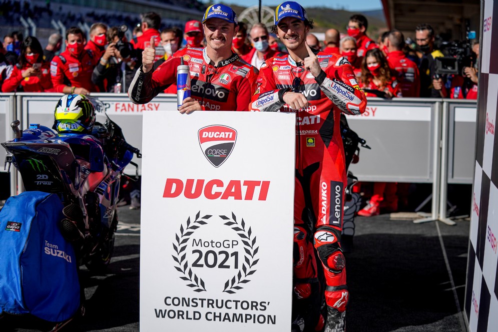Pecco Bagnaia - Jack Miller - Ducati vincitrice titolo costruttori 2021